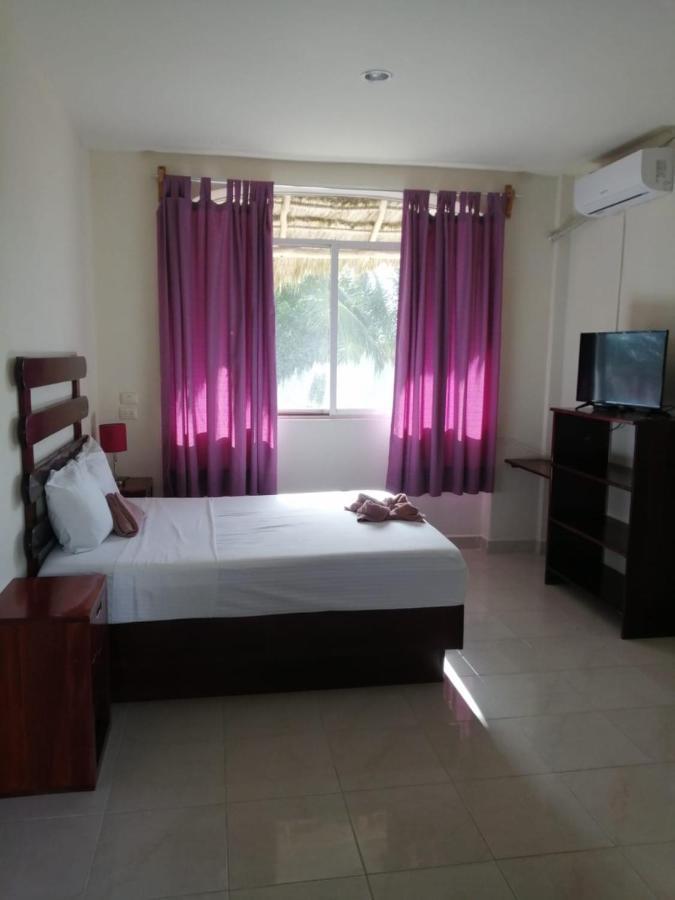 Porto Coral Hotel & Suites Chetumal Eksteriør bilde