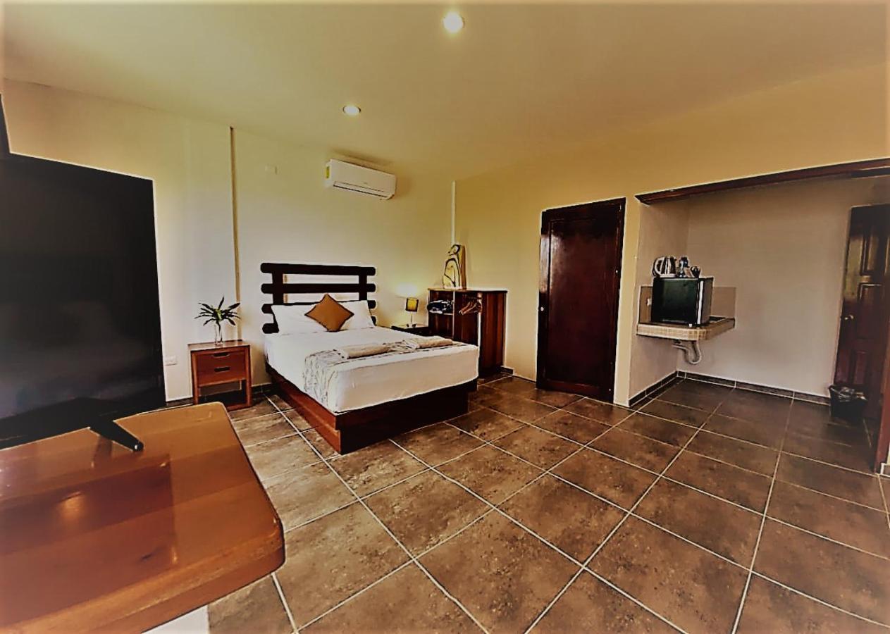 Porto Coral Hotel & Suites Chetumal Eksteriør bilde