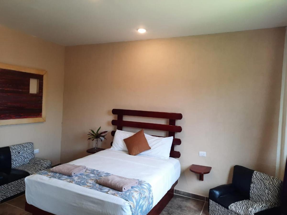 Porto Coral Hotel & Suites Chetumal Eksteriør bilde